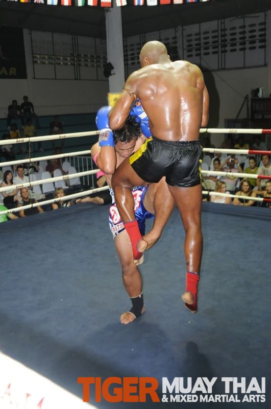 MUAY THAI T-SHIRTS BOXING TRAINING MEN MMA SHIRT UFC KICKBOXING BANG BUAKAW FBT 