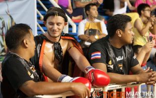 Jamie Davis fights at Bangla boxing stadium in Phuket, Thailand, Wednesday, Sep. 4, 2013. (Photo by Mitch Viquez Â©2013)